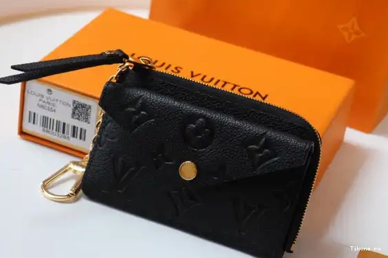 RECTO LOUIS HOLDER VERSO VUITTON CARD 0528